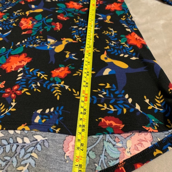 *4/$30*Hummingbird Lynnae top - Picture 5 of 6